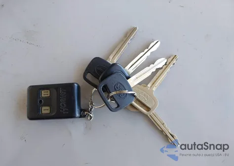 2003 Toyota Corolla S из США, поврежденный, VIN 1NXBR38E83Z142296